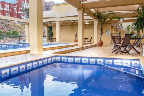 The Robert Towns - Accommodation Mount Tamborine 10