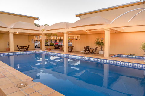 The Robert Towns - Accommodation Mount Tamborine 6