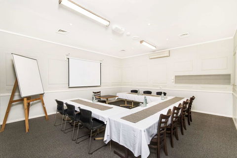 The Robert Towns - Accommodation Mount Tamborine 19