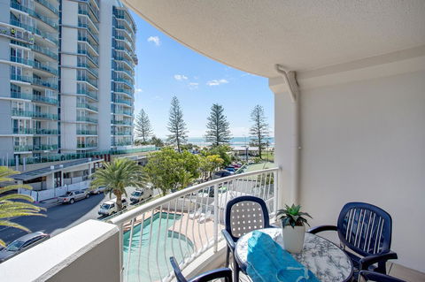 Kirra Beach Apartments - Accommodation Mount Tamborine 16