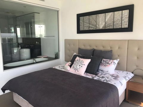 Luxury 3 Bedroom In Heart Of Broadbeach - Accommodation Mount Tamborine 16