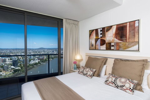 Oaks Brisbane Aurora Suites - Accommodation Mount Tamborine 4