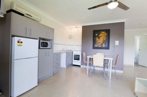 Bay Of Palms - Accommodation Mount Tamborine 37