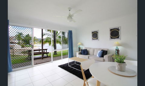 Bay Of Palms - Accommodation Mount Tamborine 1
