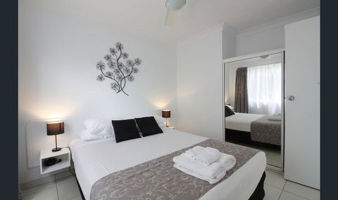 Bay Of Palms - Accommodation Mount Tamborine 7