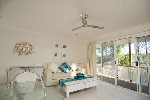 Bay Of Palms - Accommodation Mount Tamborine 31