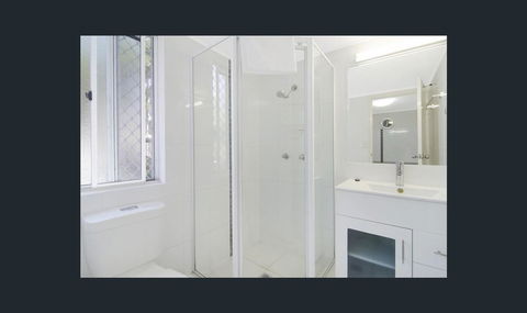 Bay Of Palms - Accommodation Mount Tamborine 11