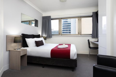 George Williams Hotel - Accommodation Mount Tamborine 5