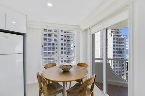 Moroccan Resort - HR Surfers Paradise - Accommodation Mount Tamborine 8