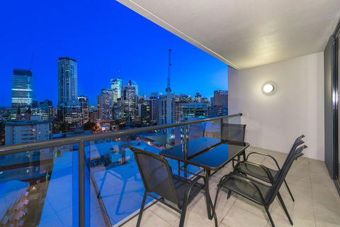 Tribeca Apartments - Accommodation Mount Tamborine 18