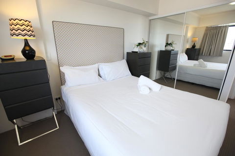 Tribeca Apartments - Accommodation Mount Tamborine 5