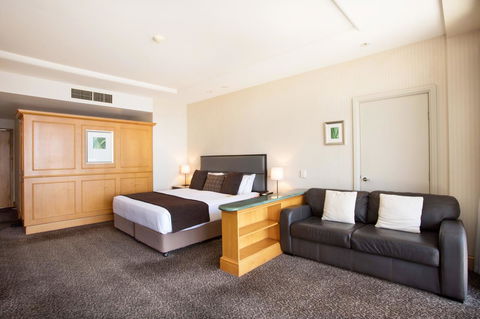 Crowne Plaza Surfers Paradise, An IHG Hotel - Accommodation Mount Tamborine 21