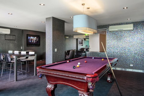 Evolution Apartments - Accommodation Mount Tamborine 5
