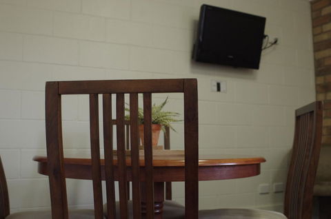 Burke & Wills Motor Inn - Accommodation Mount Tamborine 13