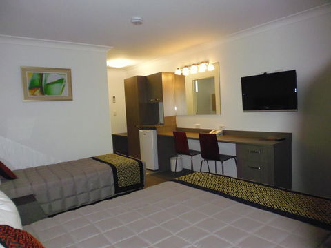 Burke & Wills Motor Inn - Accommodation Mount Tamborine 15