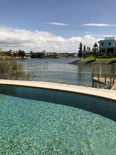 Riverfront Dream - Accommodation Mount Tamborine 12