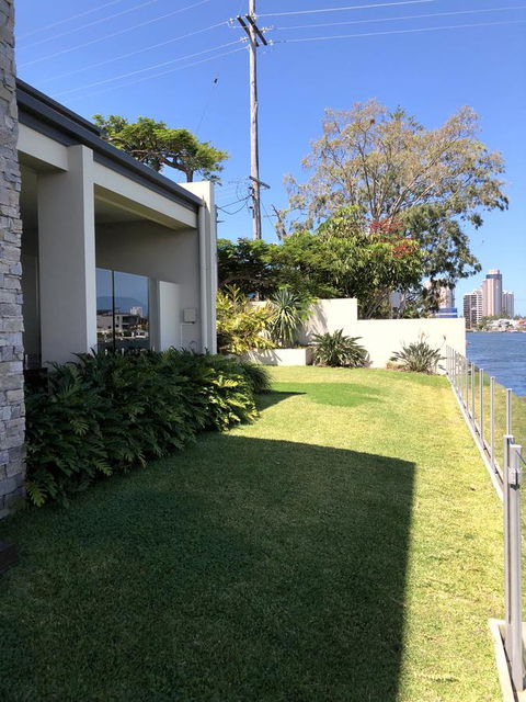 Riverfront Dream - Accommodation Mount Tamborine 34