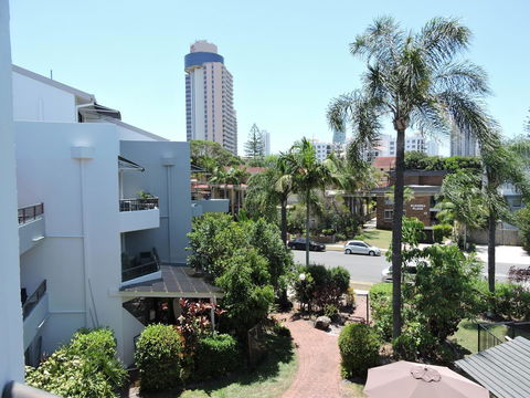 Grangewood Court Apartments - Accommodation Mount Tamborine 10