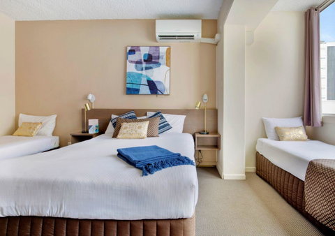 The Metropolitan Spring Hill - Accommodation Mount Tamborine 14