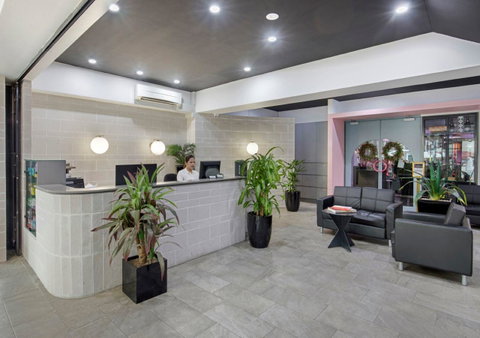 The Metropolitan Spring Hill - Accommodation Mount Tamborine 3