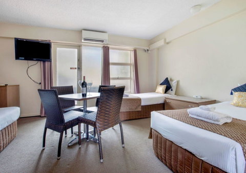 The Metropolitan Spring Hill - Accommodation Mount Tamborine 9
