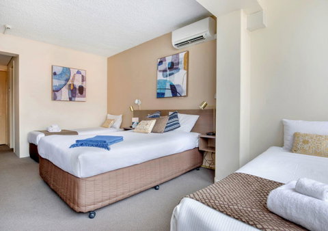 The Metropolitan Spring Hill - Accommodation Mount Tamborine 15