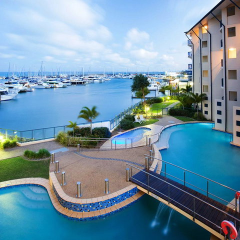 Mantra Hervey Bay - Accommodation Mount Tamborine 0