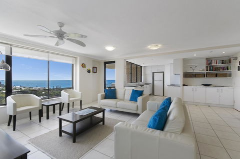 Burgess @ Kings Beach Apartments - Accommodation Mount Tamborine 0