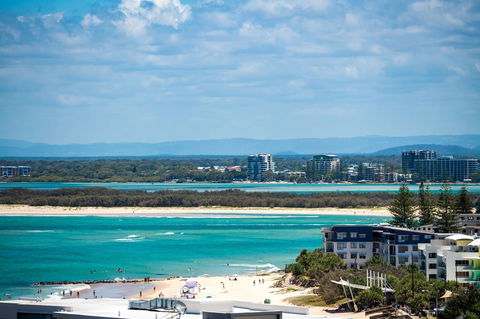 Burgess @ Kings Beach Apartments - Accommodation Mount Tamborine 22
