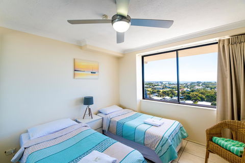 Burgess @ Kings Beach Apartments - Accommodation Mount Tamborine 4
