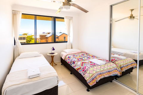 Burgess @ Kings Beach Apartments - Accommodation Mount Tamborine 18