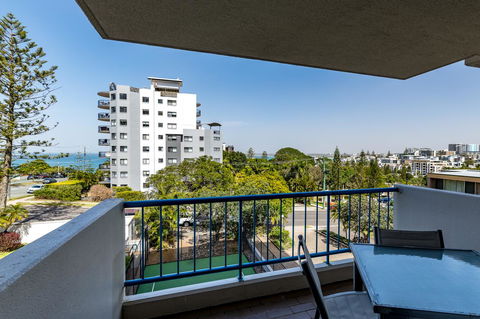 Burgess @ Kings Beach Apartments - Accommodation Mount Tamborine 35