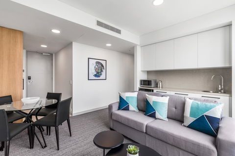 Essence Suites Taringa - Accommodation Mount Tamborine 36