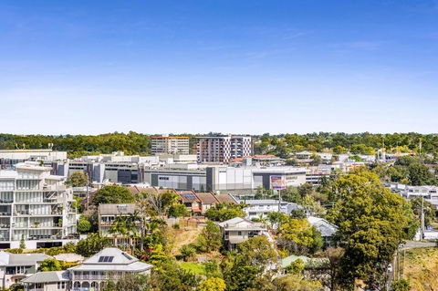 Essence Suites Taringa - Accommodation Mount Tamborine 38