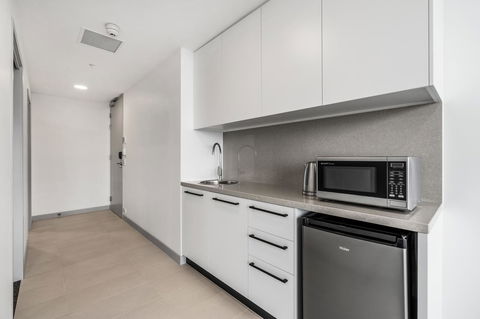 Essence Suites Taringa - Accommodation Mount Tamborine 35
