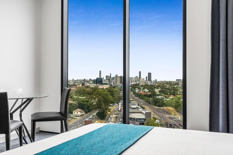 Essence Suites Taringa - Accommodation Mount Tamborine 22