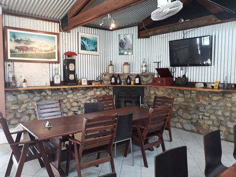 Speewah Country Tavern - Accommodation Mount Tamborine 11