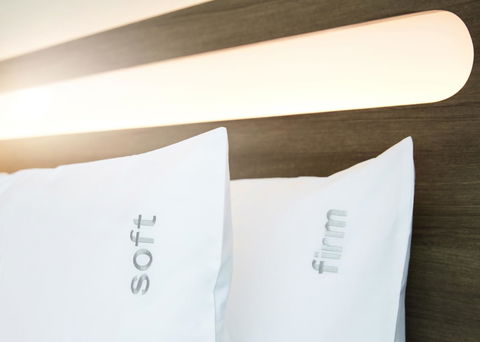 Holiday Inn Express Brisbane Central, An IHG Hotel - Accommodation Mount Tamborine 14