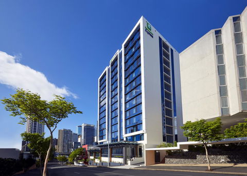 Holiday Inn Express Brisbane Central, An IHG Hotel - Accommodation Mount Tamborine 5