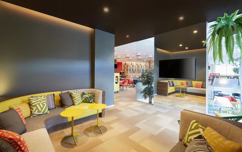 Holiday Inn Express Brisbane Central, An IHG Hotel - Accommodation Mount Tamborine 11