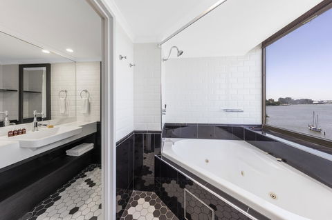 View Brisbane - Accommodation Mount Tamborine 23