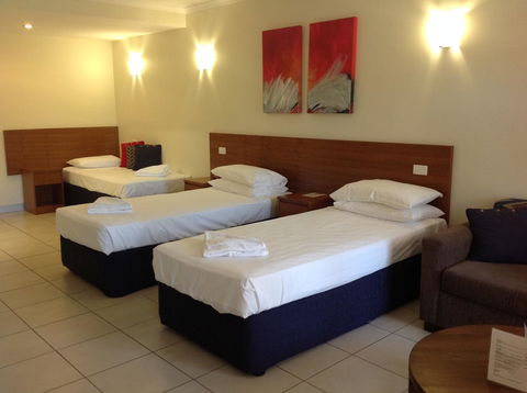 Cairns Queenslander Hotel & Apartments - Accommodation Mount Tamborine 28