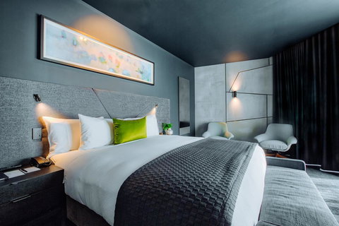 Eatons Hill Hotel - Accommodation Mount Tamborine 3