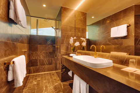 Eatons Hill Hotel - Accommodation Mount Tamborine 11