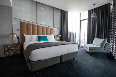 Eatons Hill Hotel - Accommodation Mount Tamborine 30