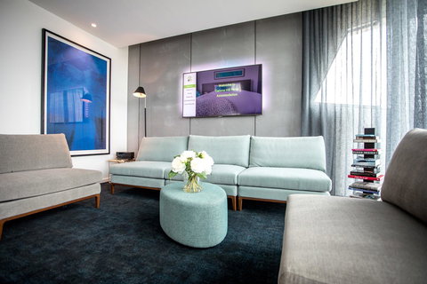 Eatons Hill Hotel - Accommodation Mount Tamborine 32