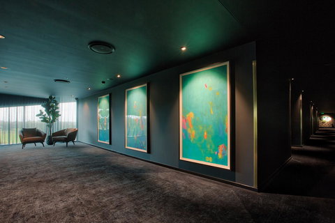 Eatons Hill Hotel - Accommodation Mount Tamborine 9