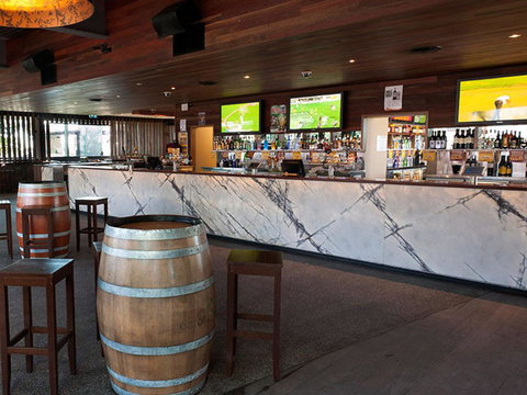 Eatons Hill Hotel - Accommodation Mount Tamborine 38