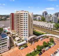 Central Dockside Apartment Hotel - Accommodation Mount Tamborine