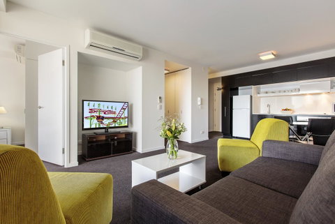 Code Apartments - Accommodation Mount Tamborine 5